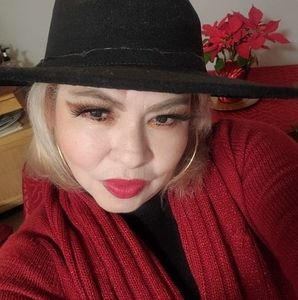 Meet your Posher, Leo